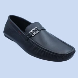 Men's Contemporary Black Leather Loafers with Subtle Hardware